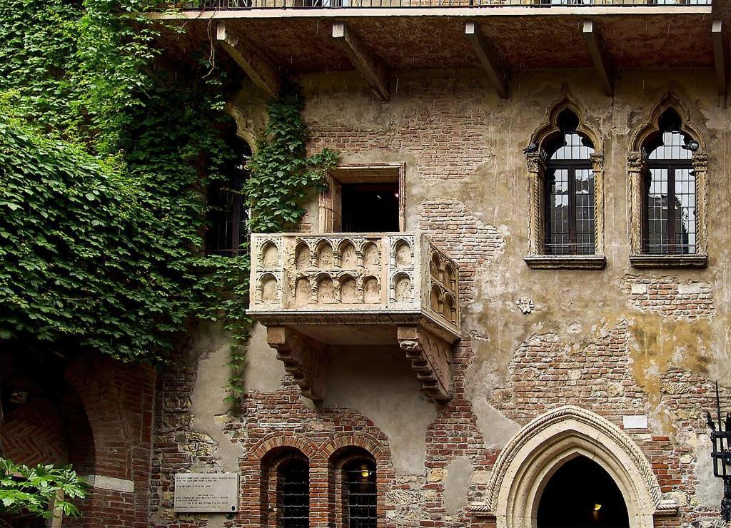 Casa Esvael Hotel Verona Exterior photo